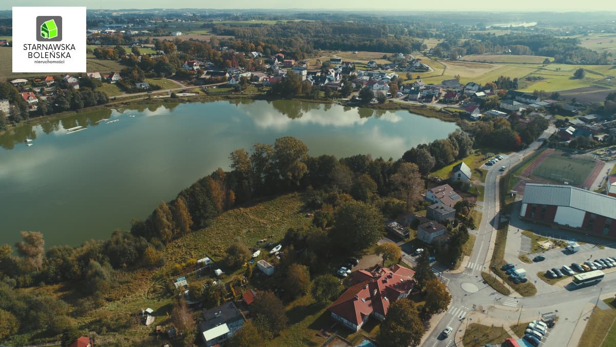 15m od granicy jeziora Kielno